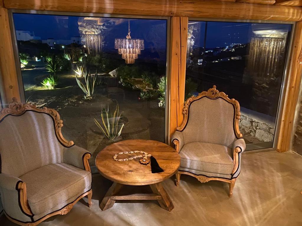 KHAMSA Mykonian Suites room 4