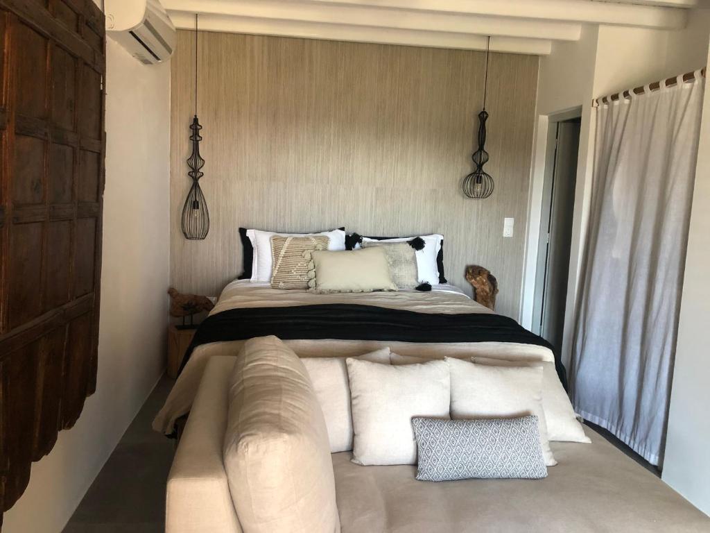 KHAMSA Mykonian Suites room 6